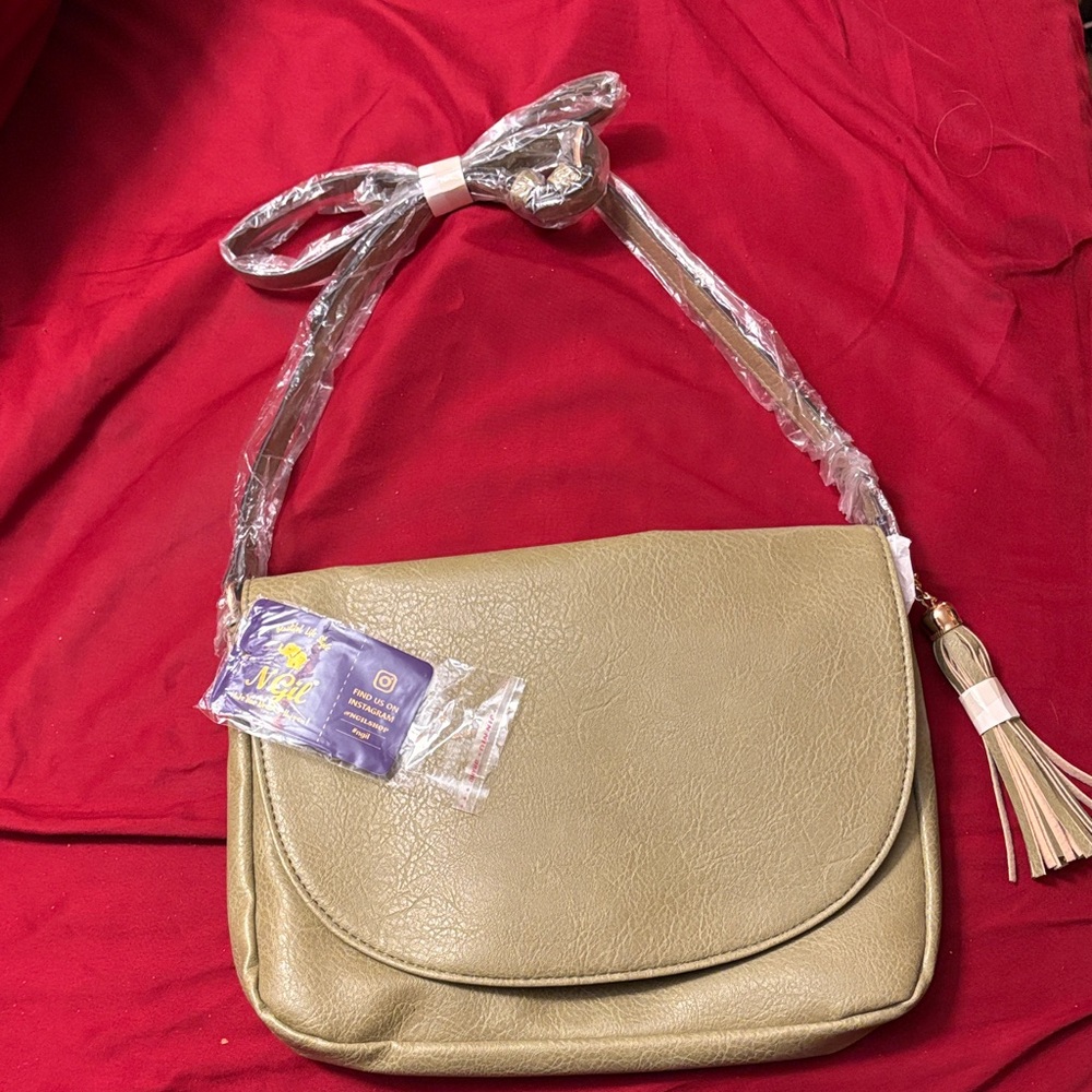 Chic green Shoulder Bag with Tassel